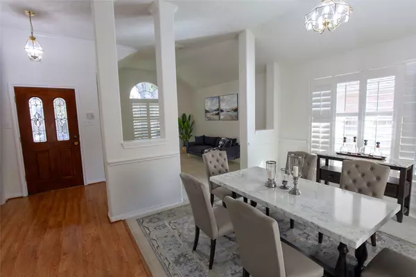 1203 Augusta DR, Richmond, TX 77406