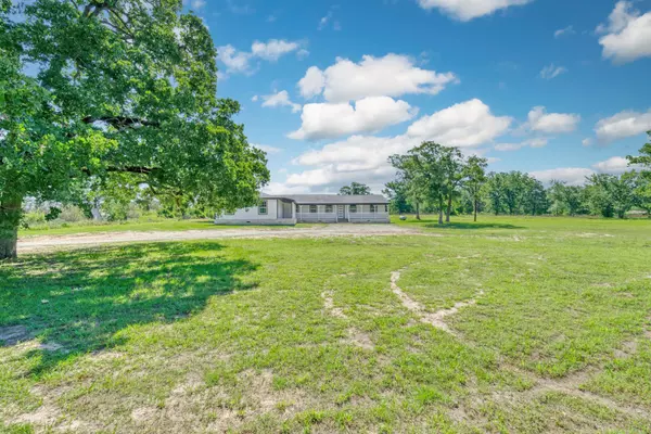 3508 Dick Barnes LOOP, Bedias, TX 77831
