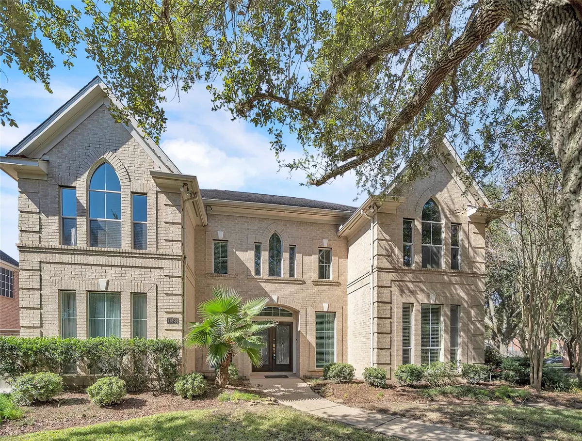 Sugar Land, TX 77479,1423 Meadow Lakes DR