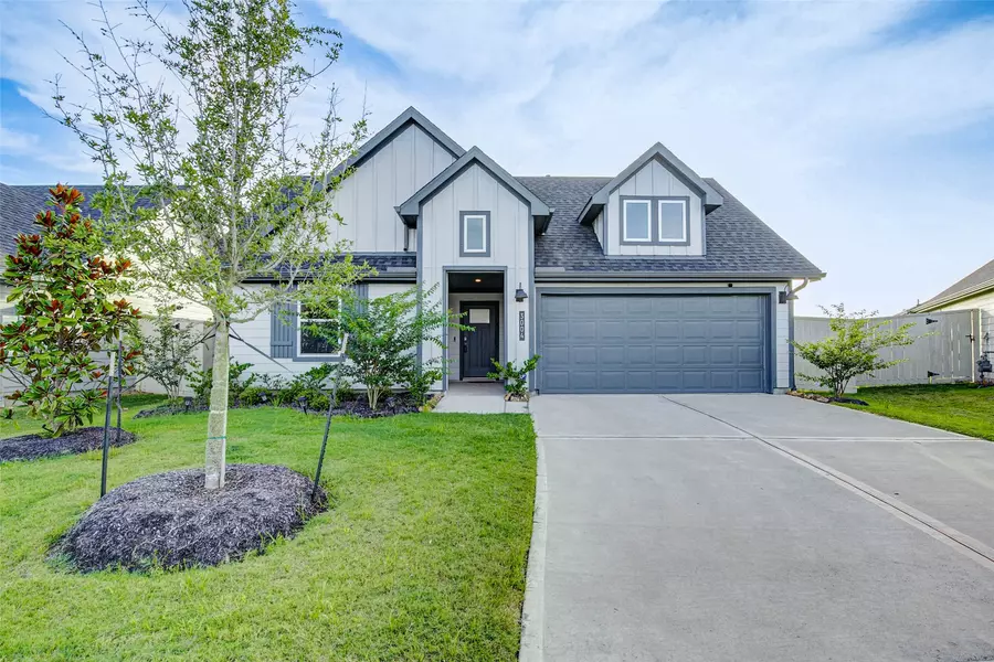 3004 Magnolia Pass Lane, League City, TX 77573