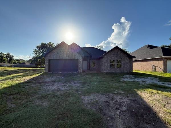1003 S Anderson ST, Angleton, TX 77515
