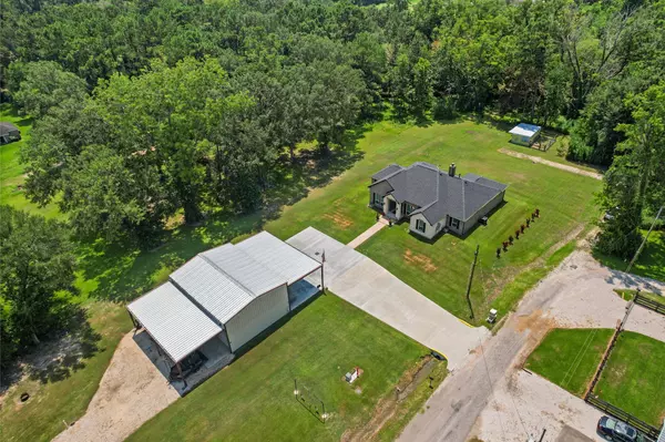 3004 Tyler ST, Dayton, TX 77535