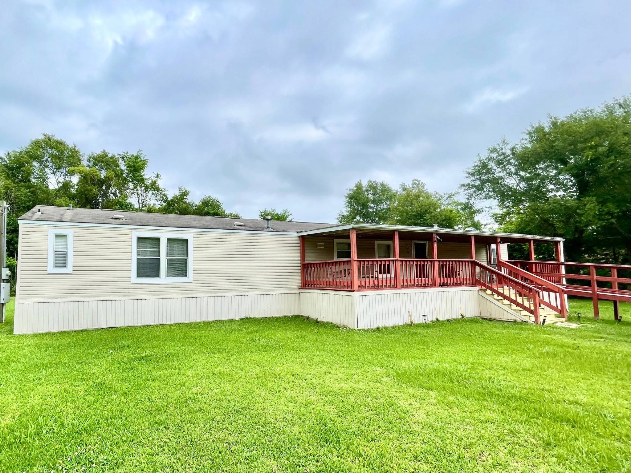 2216 Smith ST, Orange, TX 77630