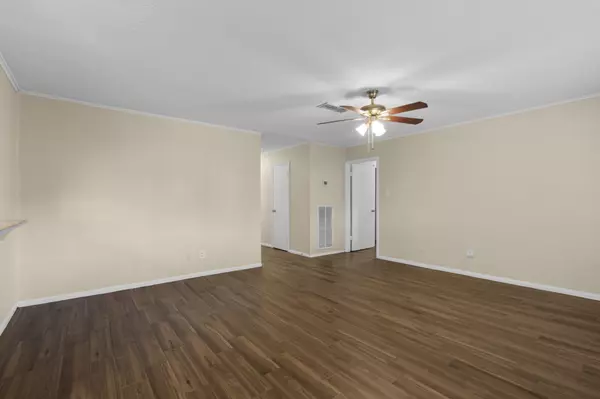 Sugar Land, TX 77498,1807 Oaklawn ST