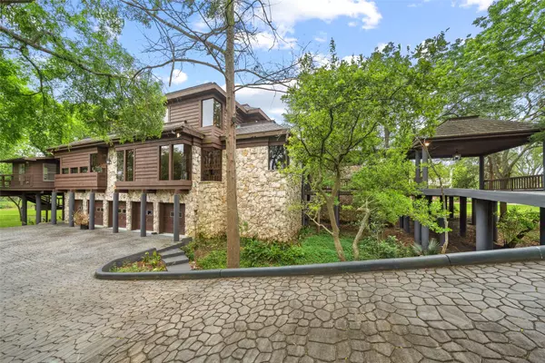 Friendswood, TX 77546,2207 Pine DR