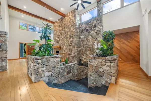 Friendswood, TX 77546,2207 Pine DR