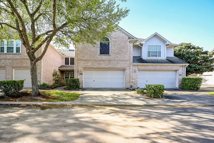1014 Enclave SQ S, Houston, TX 77077