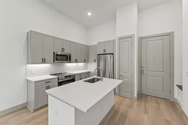 Houston, TX 77007,170 Malone ST #3103