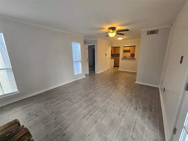 Webster, TX 77058,18515 Egret Bay BLVD #901