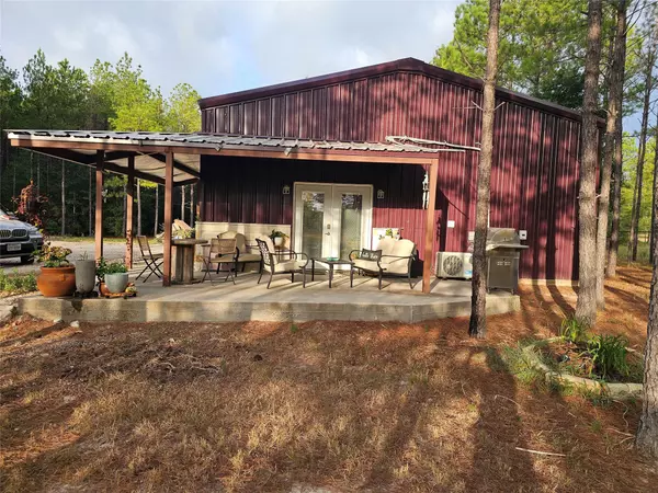 1515 Fm 247 RD,  Huntsville,  TX 77320