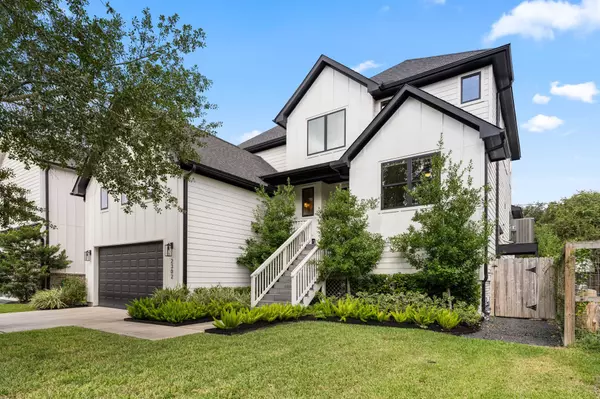 2302 Gardenia DR,  Houston,  TX 77018