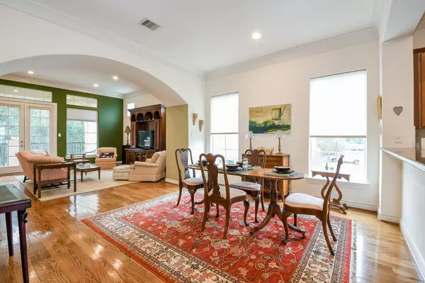 9127 Harbor Hills DR, Houston, TX 77054
