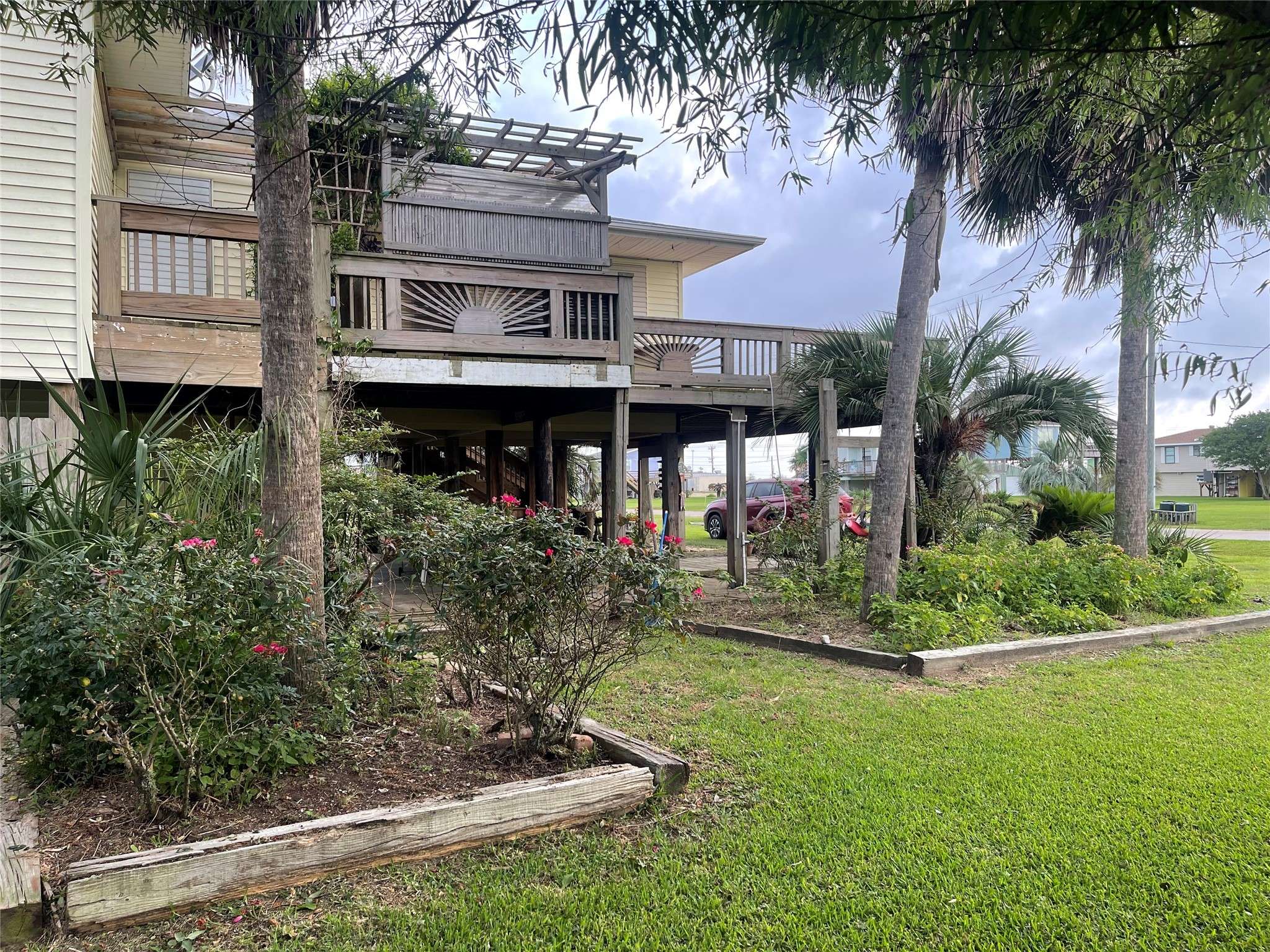 965 Holiday / Surfview DR, Crystal Beach, TX 77650