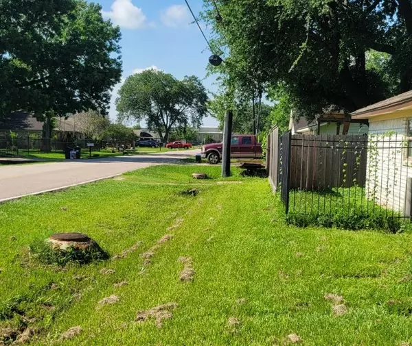 Houston, TX 77041,11001 Sherry LN