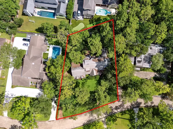 Hunters Creek Village, TX 77024,10910 Walwick DR