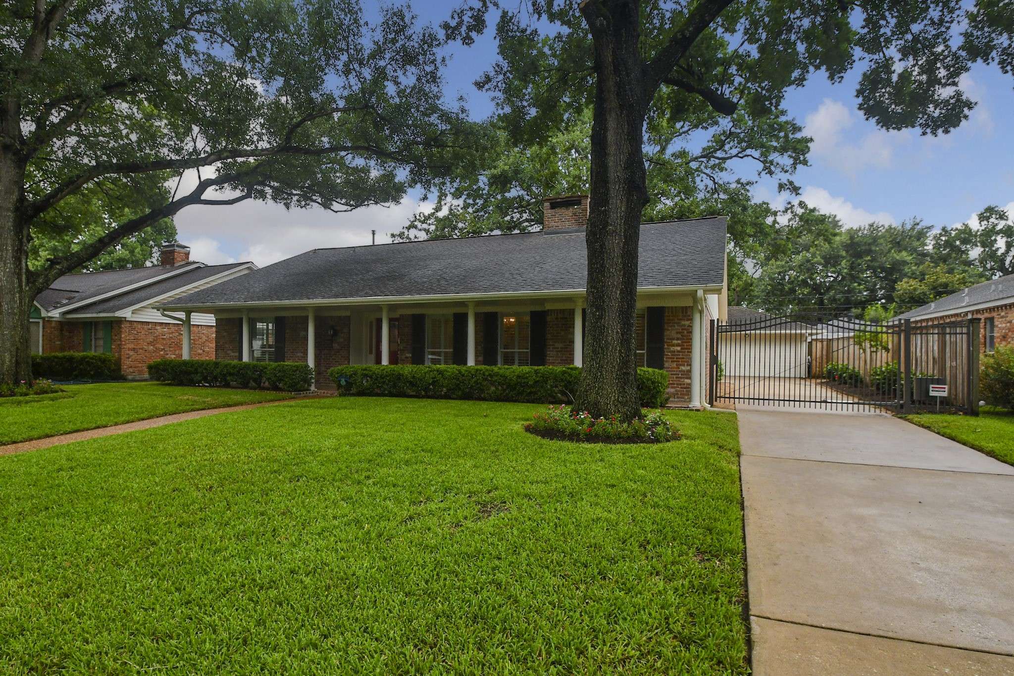 Houston, TX 77042,10035 Ella Lee LN