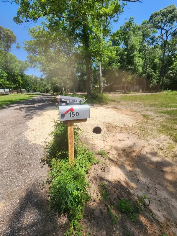 Shepherd, TX 77371,150 Pine LN