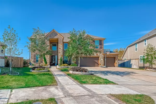 94 Zenith LN,  Sugar Land,  TX 77498