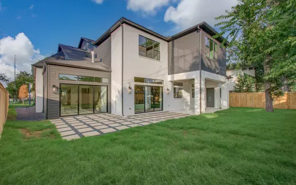 Houston, TX 77024,12811 Memorial