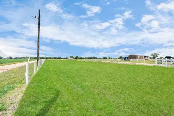 East Bernard, TX 77435,801 Williams RD