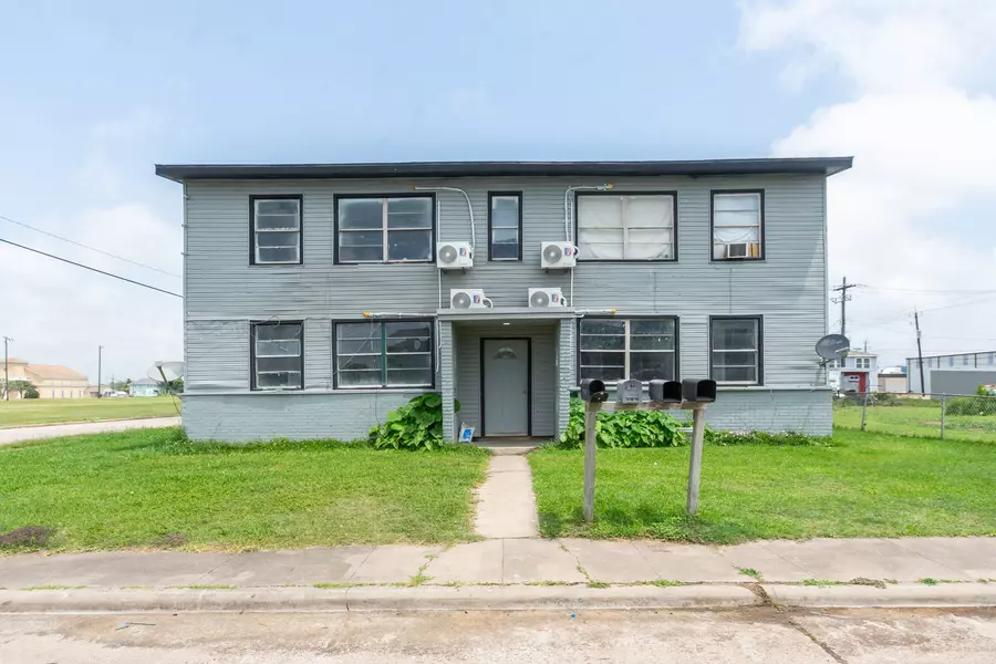 126 W 6th ST, Freeport, TX 77541