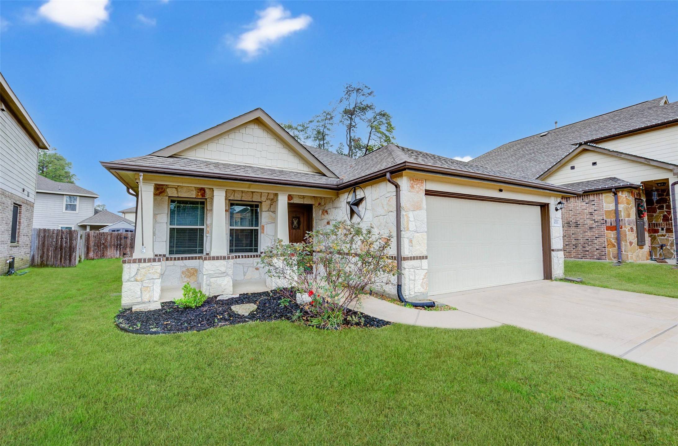 16715 Peralta Bay CIR, Crosby, TX 77532