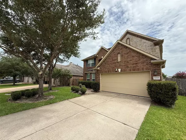 6165 Bridgewater LN, League City, TX 77573