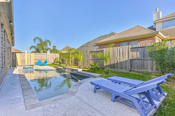 League City, TX 77573,280 Clearwood DR