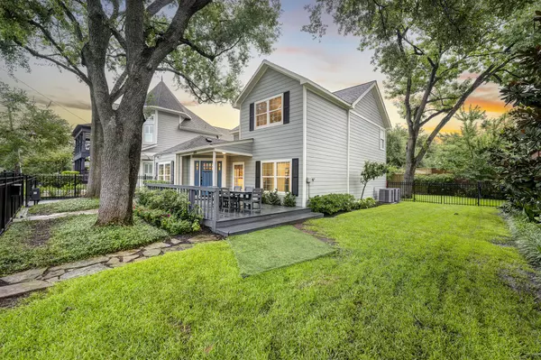 2120 Gostick ST,  Houston,  TX 77008