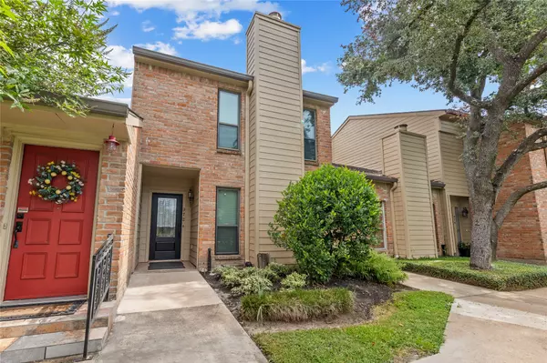 972 Memorial Village DR #55, Houston, TX 77024