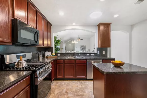 Houston, TX 77089,9326 Valley Tree LN