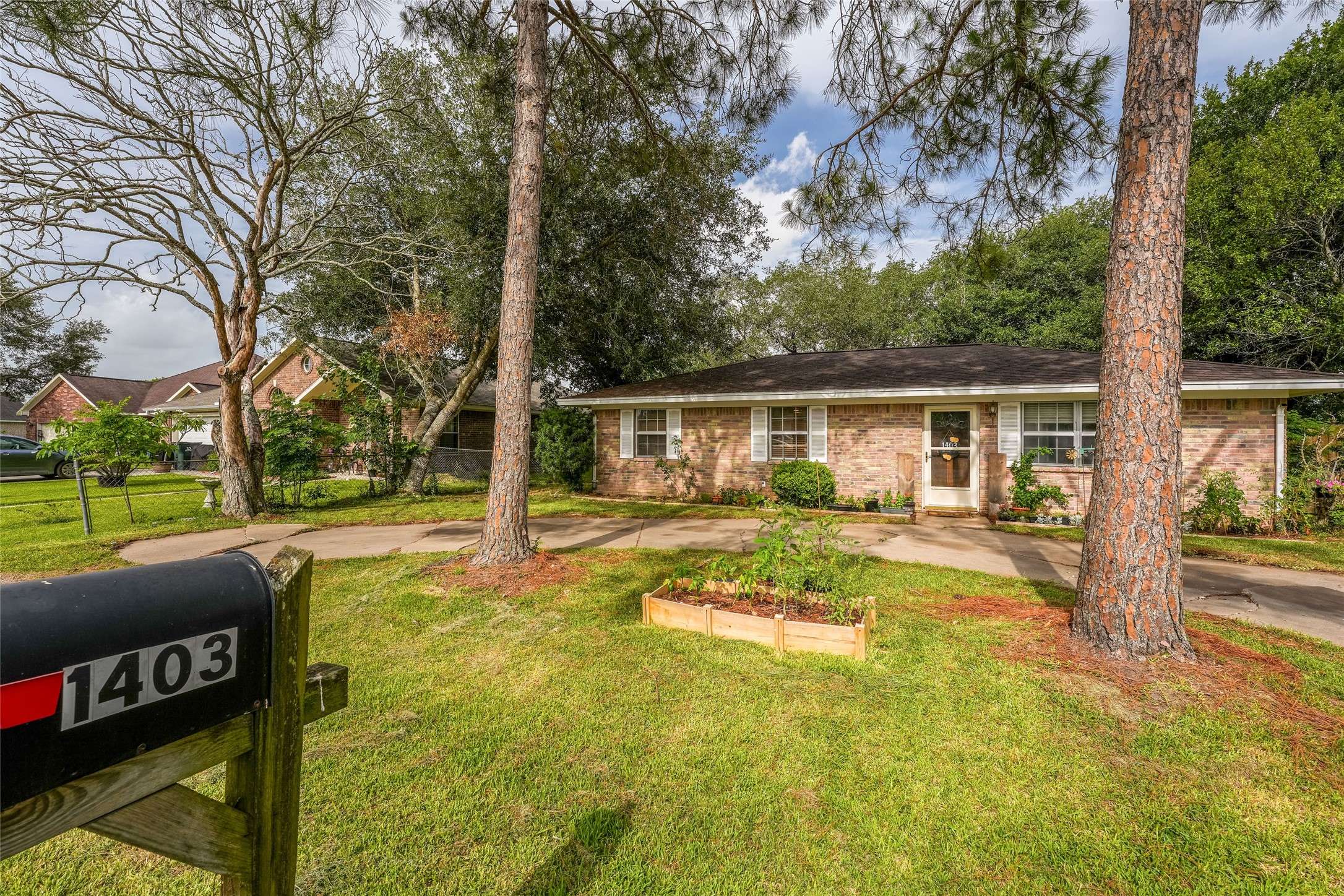 El Campo, TX 77437,1403 Beach ST