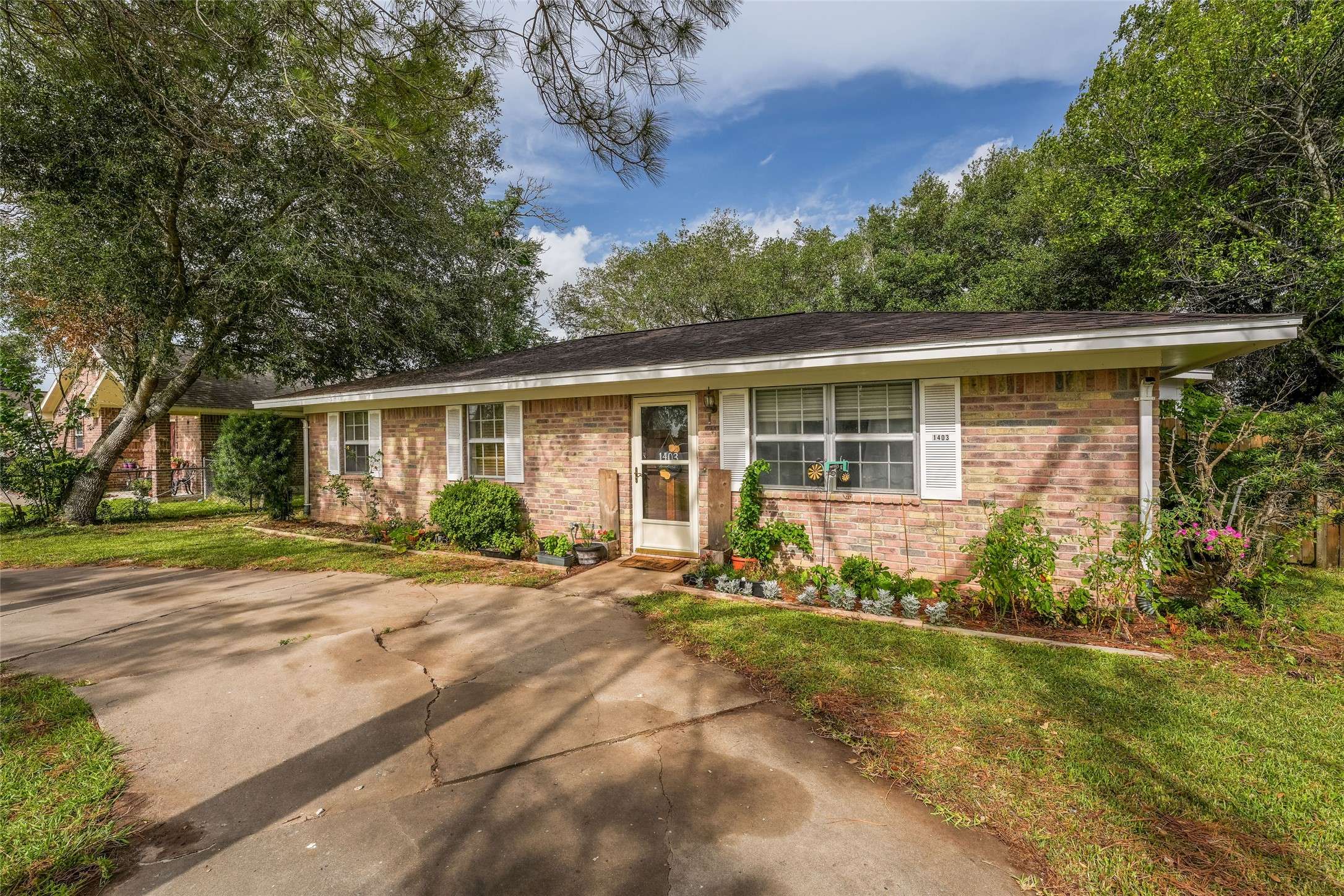 El Campo, TX 77437,1403 Beach ST