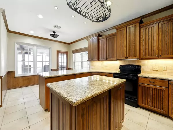 Houston, TX 77345,4010 Haven Pines DR