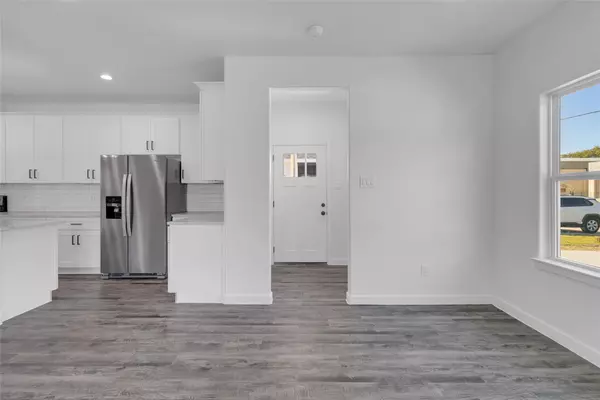 Willis, TX 77378,401 E MARTIN LUTHER KING BLVD #B