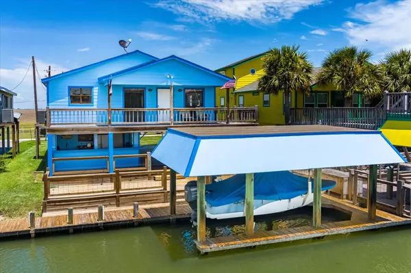 1327 Bay ST,  Crystal Beach,  TX 77650