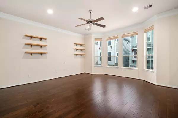 Houston, TX 77008,1170 W 17th ST