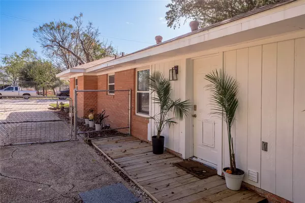 Huntsville, TX 77340,1414 23rd ST