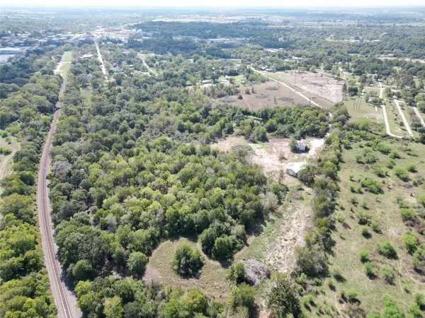 Navasota, TX 77868,212 Benton Road