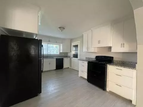 Angleton, TX 77515,1114 E Pecan ST