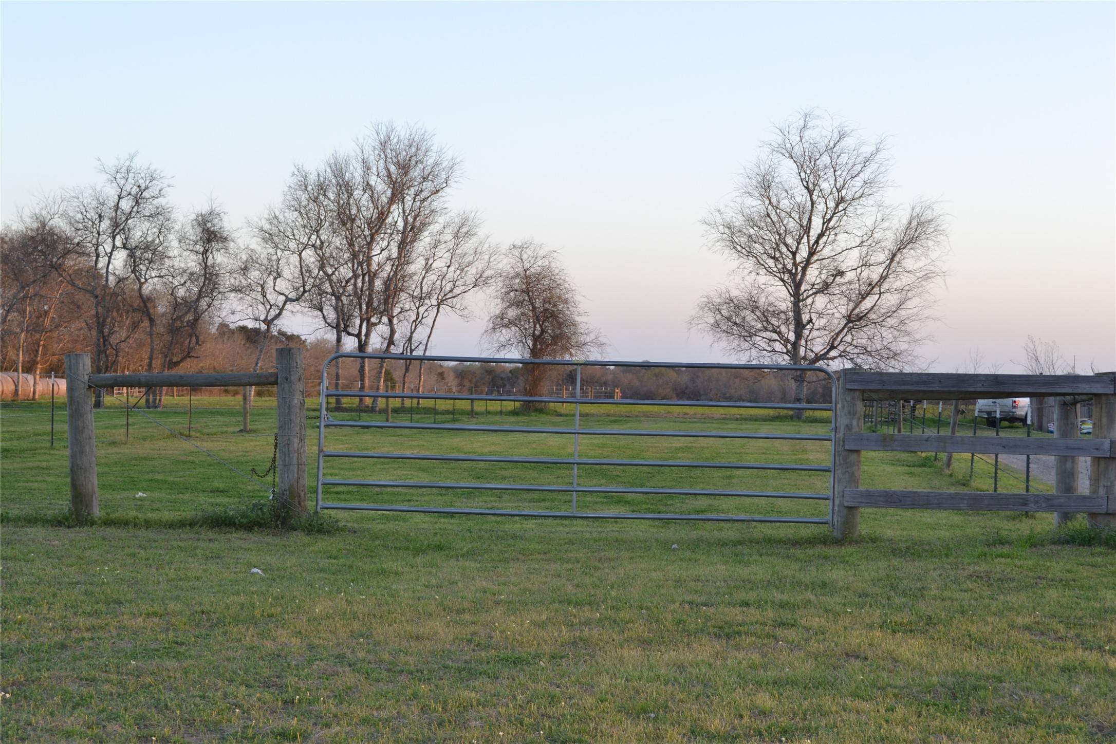 TBD W US HWY 90 HWY, Schulenburg, TX 78956