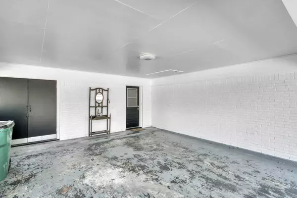 Madisonville, TX 77864,1109 S State ST