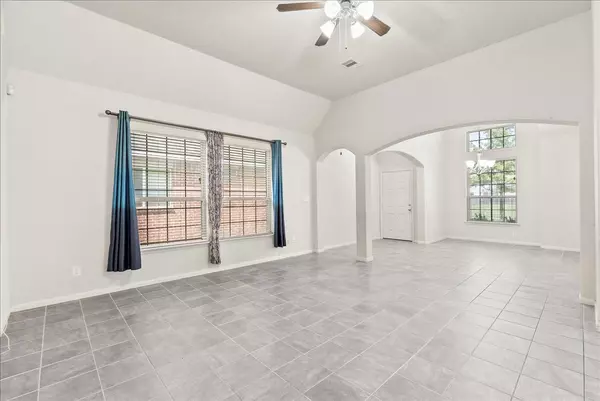 Houston, TX 77049,15822 Mesenbrink LN