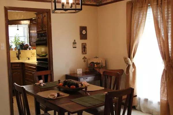 Pasadena, TX 77504,4011 Ecuador DR