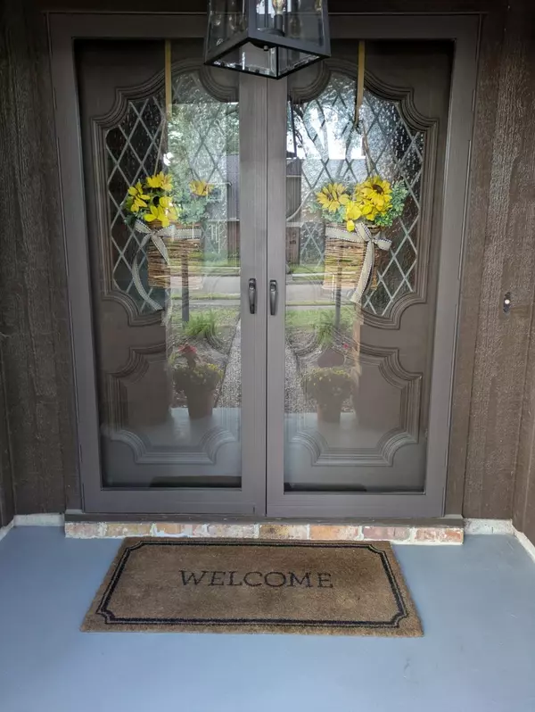 Pasadena, TX 77504,4011 Ecuador DR