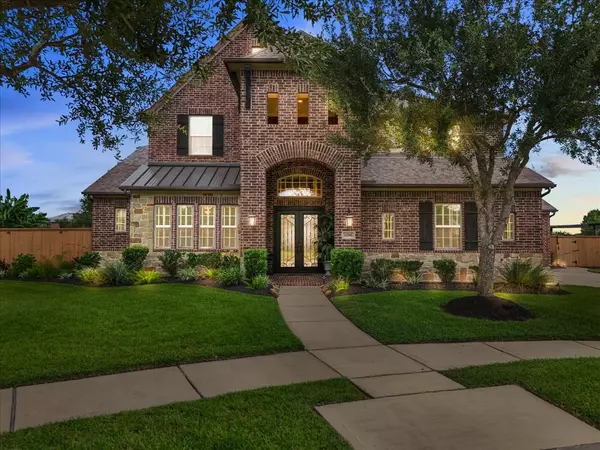 1296 Altavilla LN, League City, TX 77573
