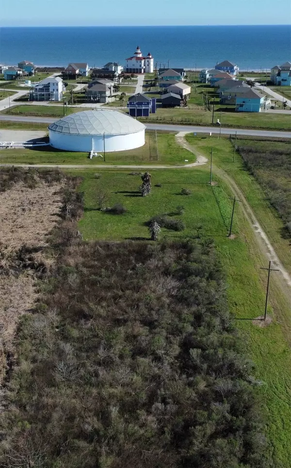 Crystal Beach, TX 77650,1121 Guppy