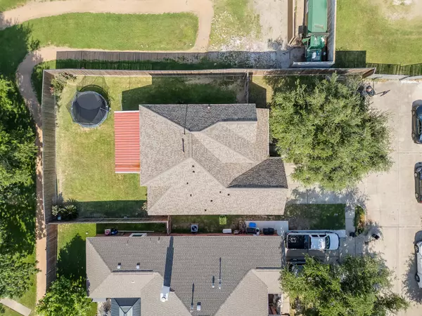 Pasadena, TX 77505,7827 John David LN