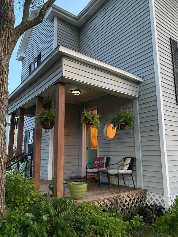 2001 36th ST, Galveston, TX 77550