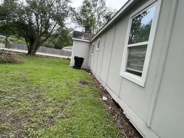 Houston, TX 77028,7502 Bywood ST